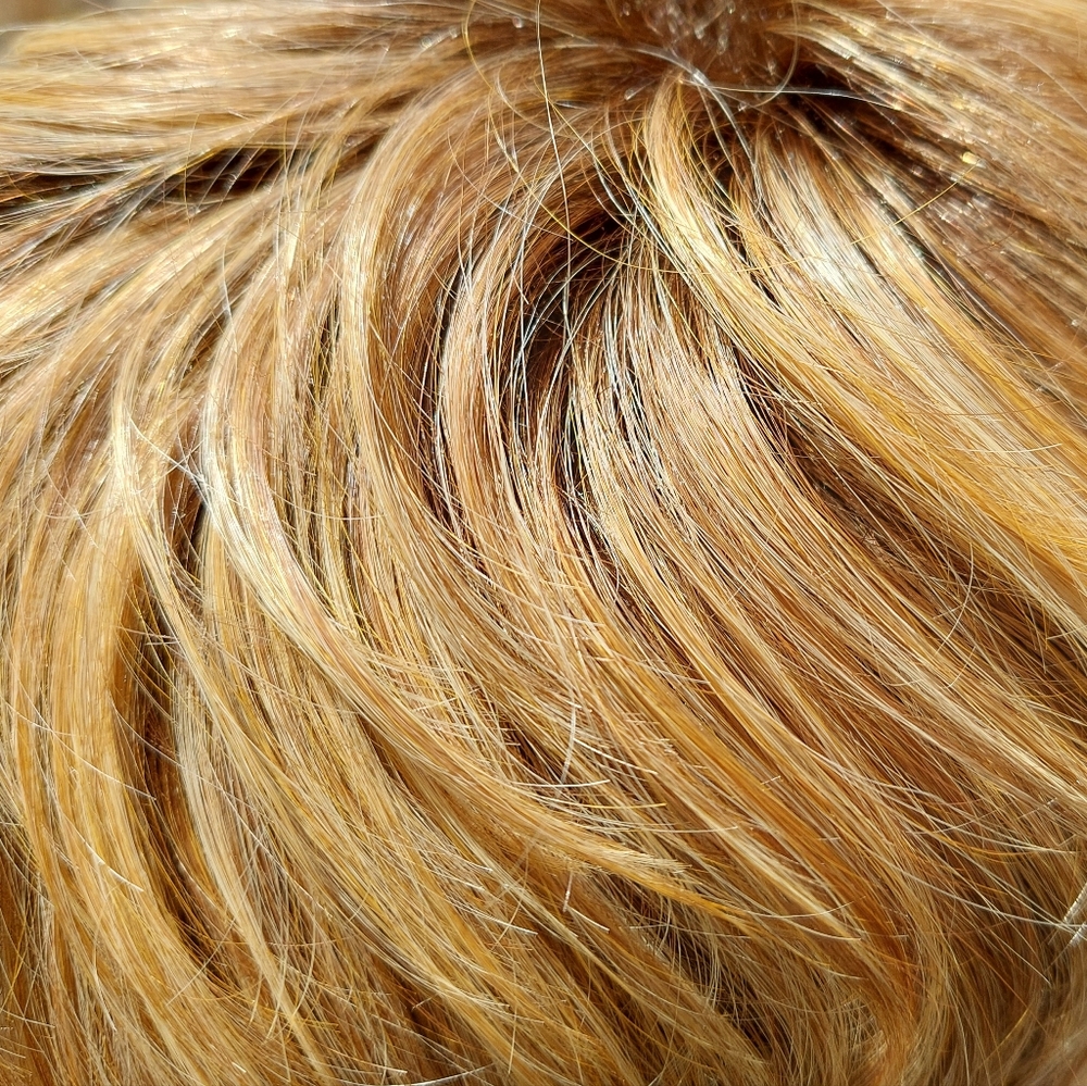 Wig - Picture 4 of 4